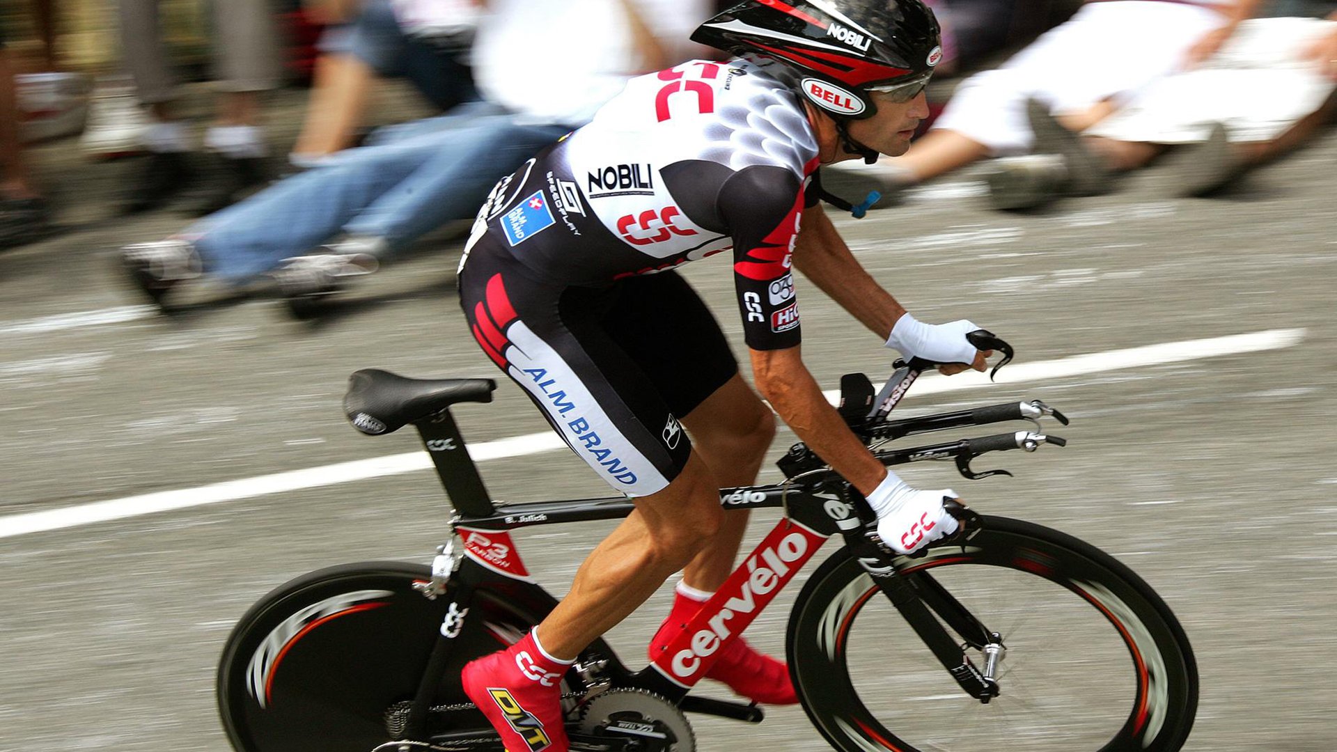 中国皮划艇队亚锦赛斩获三金 年轻选手表现亮眼