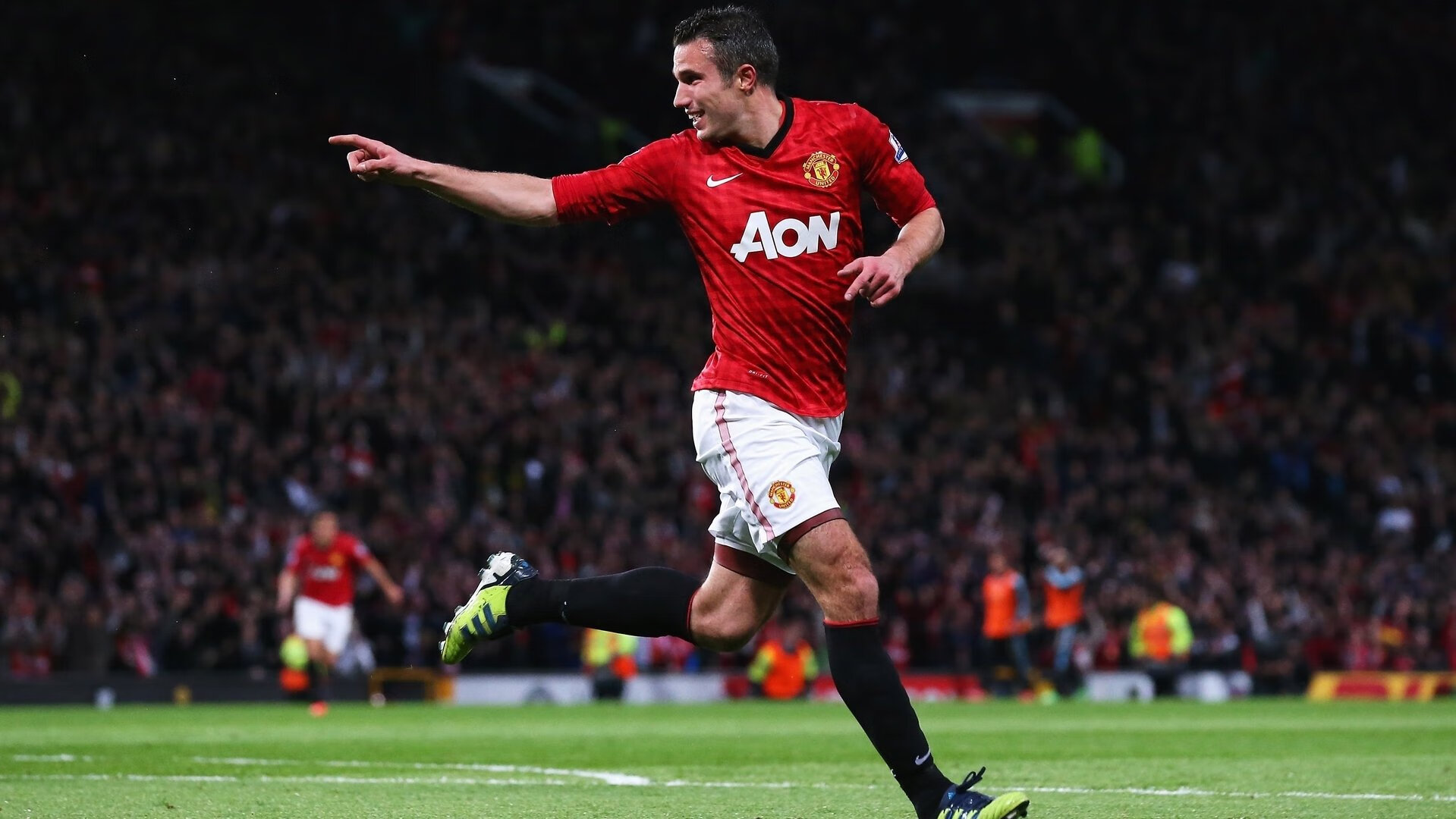 电竞产业蓬勃发展,全球总决赛创收视新高,中国战队再夺桂冠